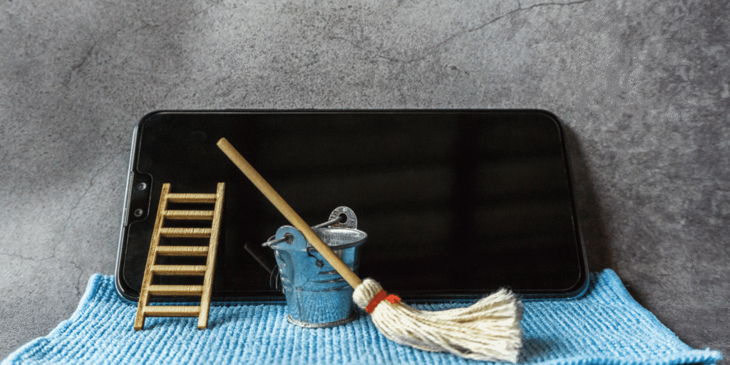 Phone charging port cleaning as part of phone won’t turn on fix guide